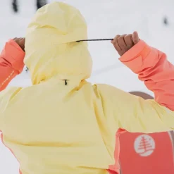 [ak] Upshift Womens Gore-Tex Snowboard Jacket