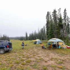 Bunk House 4 Freestanding 4 Person Dome Tent