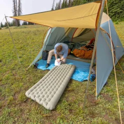 Campmeister Deluxe Insulated Sleeping Mat