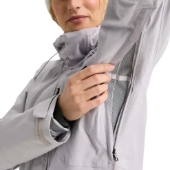 Reserve 2L Insulated Stretch Slim Insulated Women's Ski/Snowboard Jacket