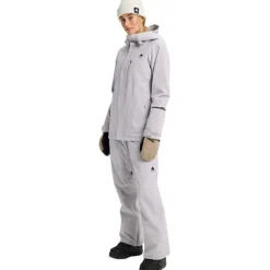 Reserve 2L Insulated Stretch Slim Insulated Women's Ski/Snowboard Jacket