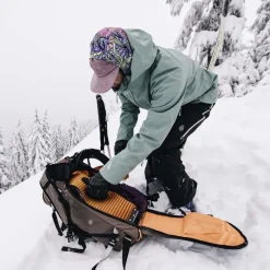 Sopris 32 Women's Ski/Snowboard Backpack