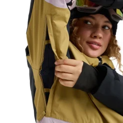Stormdash Insulated Women's Ski/Snowboard Jacket