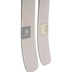 Stranger 100 Skis 2026